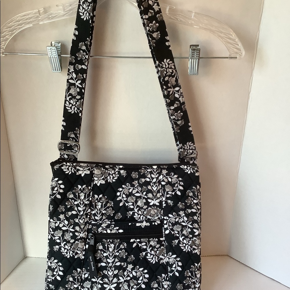 Vera Bradley Crossbody Shoulder Bag With Coin Pouch Black/White/Grey Floral